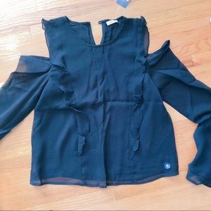 🌻🌻 2 FOR $10 || Black Ruffled Blouse